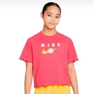 Nike Sportswear Boxy Daisy T-shirt Sz Large